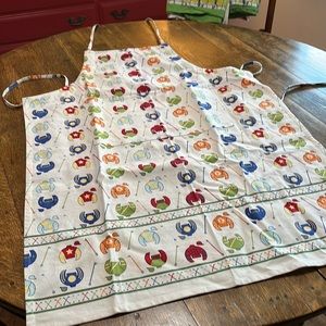 Pomegranate Apron Horse/Derby NWT. One size fits all.